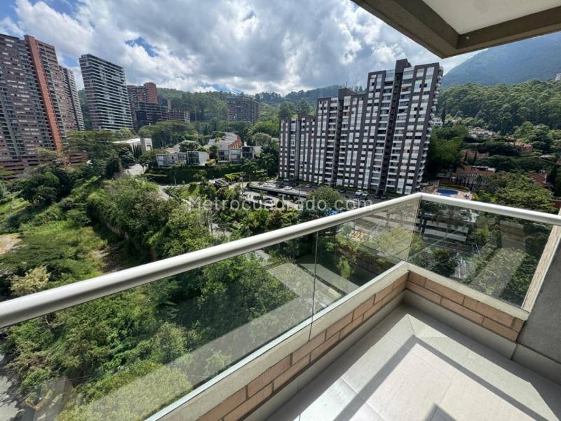 2BR Apartment in Altos Del Poblado (75 m²) - 2