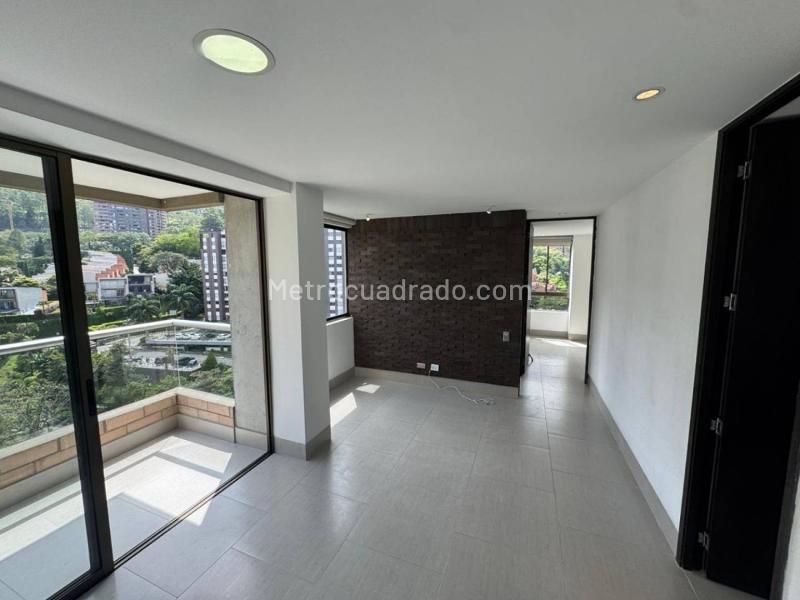 2BR Apartment in Altos Del Poblado (75 m²) - 4