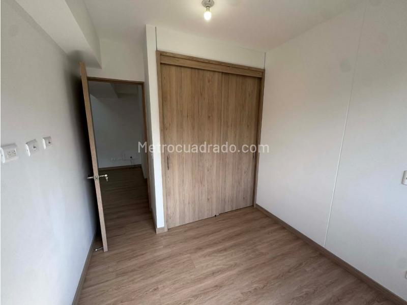 Apartamento en Arriendo, Amazonia, Bello - Więcej