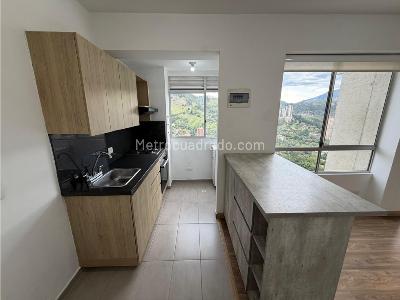 Apartamento de 3 alcobas en arriendo en Aves Maria, Sabaneta, 75 m² · foto 3 de 20