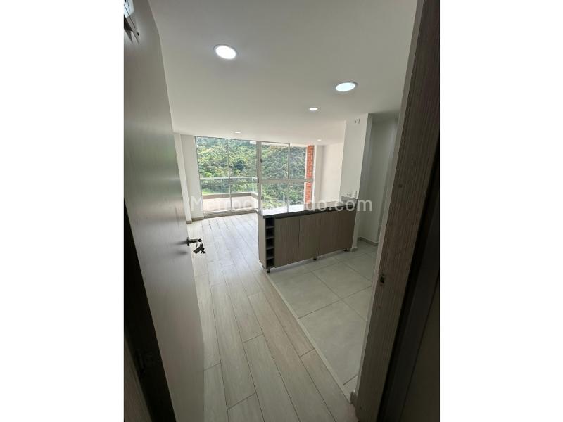 Piso – Sabaneta, Cañaveralejo - Más