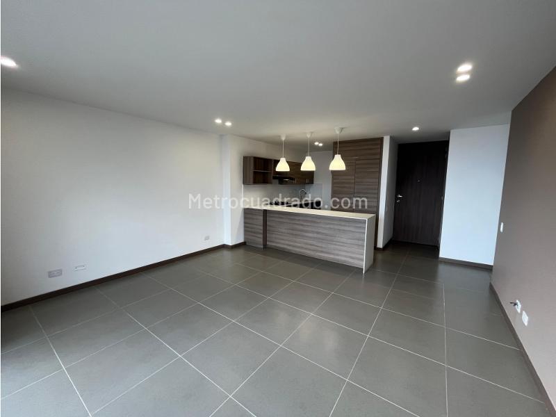 2BR Apartment in Loma Del Escobero (88 m²) - 3