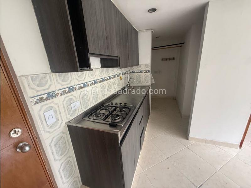 2BR Apartment in Calasanz (44 m²) - 3