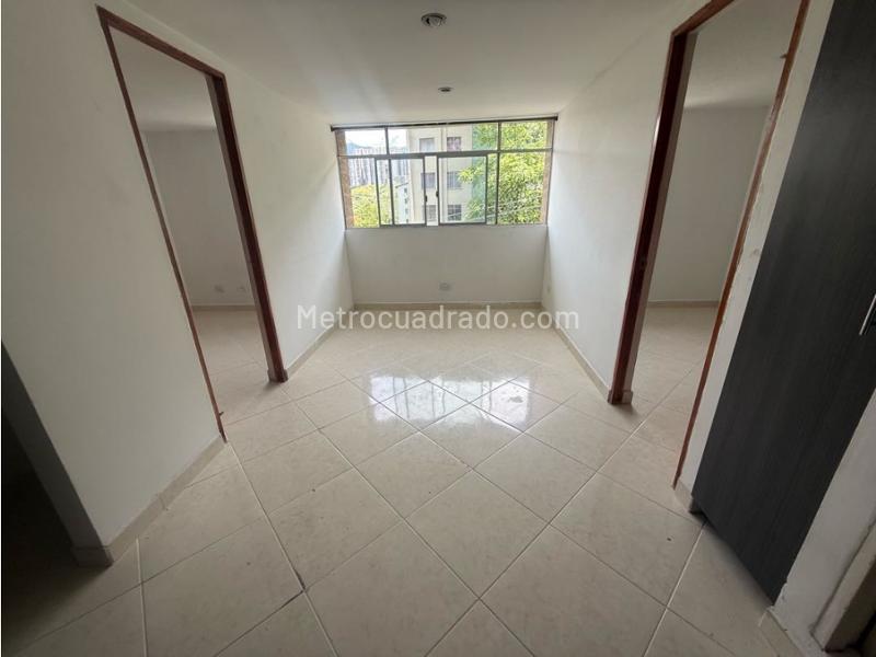 2BR Apartment in Calasanz (44 m²) - 5