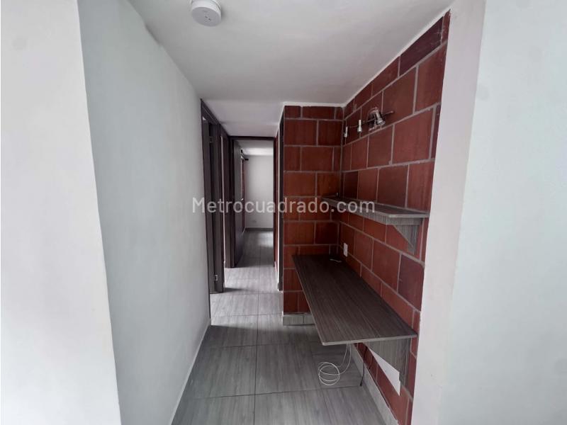 3BR Apartment in Niquia (60 m²) - 4