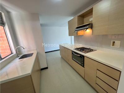 Apartamento de 4 alcobas en arriendo en Pan De Azucar, Sabaneta, 107 m² · foto 6 de 19