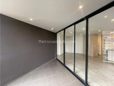 Apartamento de 2 alcobas en arriendo en El Poblado, Medellín, 86 m² · foto 4 de 12
