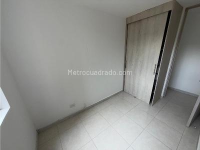 Apartamento de 3 alcobas en arriendo en La Doctora, Sabaneta, 60 m² · foto 10 de 19