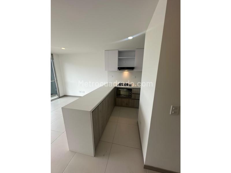 Apartamento a Estrenar de 3 Alcobas con Balcón en Ciudad Coltejer