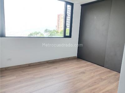 Apartamento en arriendo en Altos Del Poblado, Medellín · foto 7 de 16