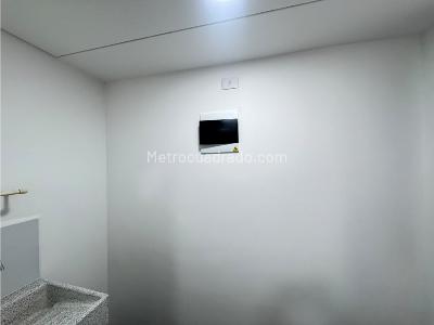 Apartaestudio en arriendo en El Poblado, Medellín, 45 m² · foto 3 de 10