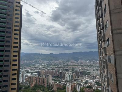 Apartaestudio en arriendo en El Poblado, Medellín, 45 m² · foto 5 de 10