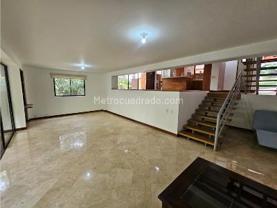 Casa de 4 alcobas en arriendo en El Poblado, Medellín, 260 m² · foto 5 de 20