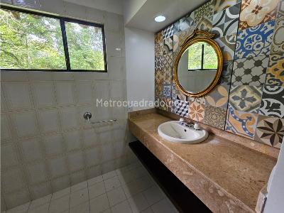 Casa de 4 alcobas en arriendo en El Poblado, Medellín, 260 m² · foto 8 de 20