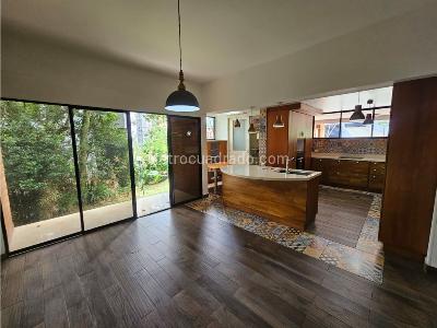 Casa de 4 alcobas en arriendo en El Poblado, Medellín, 260 m² · foto 9 de 20