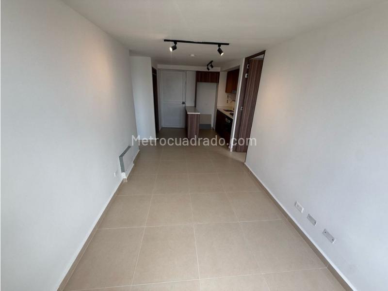 2BR Apartment in Calasanz (60 m²) - 4
