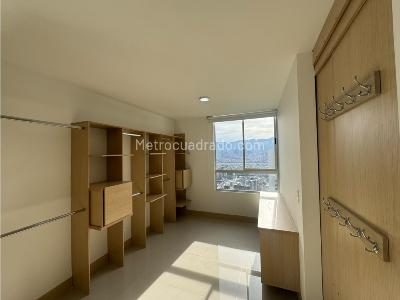 Apartamento en arriendo en El Poblado, Medellín · foto 9 de 13