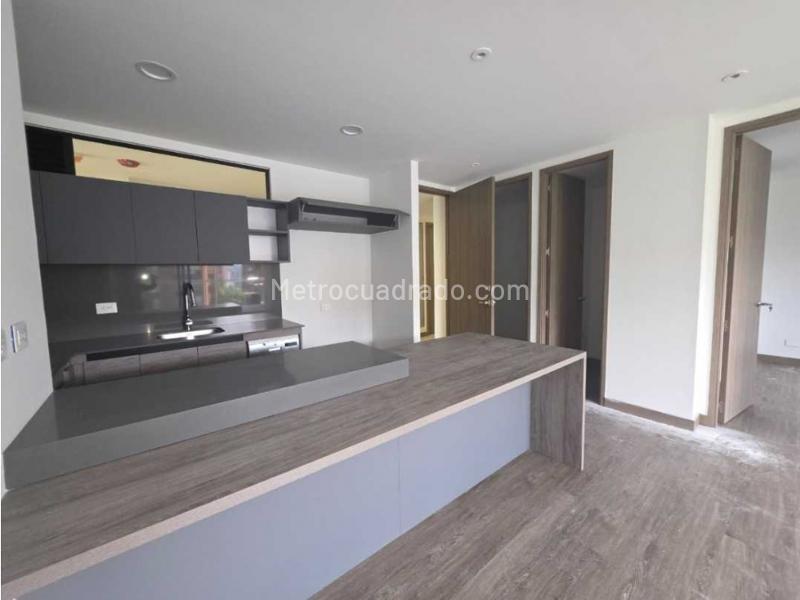 Piso – Medellín, Terminal de Transporte, Castilla - Vista 2