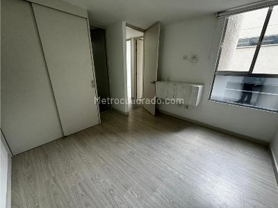 Apartamento de 3 alcobas en arriendo en Loma De Los Bernal, Medellín, 70 m² · foto 6 de 11