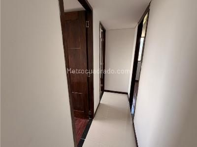 Apartamento de 3 alcobas en arriendo en Rodeo Alto, Medellín, 70 m² · foto 12 de 20