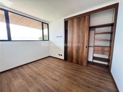 Apartamento de 2 alcobas en arriendo en El Poblado, Medellín, 98 m² · foto 7 de 15