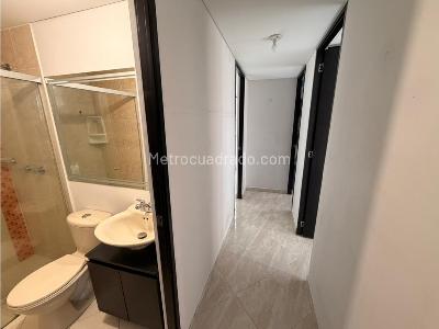 Apartamento de 3 alcobas en arriendo en Rodeo Alto, Medellín, 70 m² · foto 10 de 19