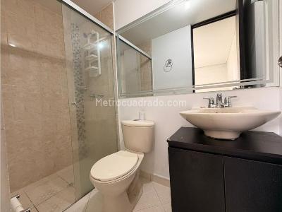 Apartamento de 3 alcobas en arriendo en Rodeo Alto, Medellín, 70 m² · foto 18 de 19