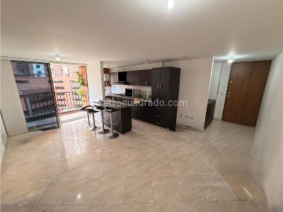 Apartamento de 3 alcobas en arriendo en Rodeo Alto, Medellín, 70 m² · foto 2 de 19