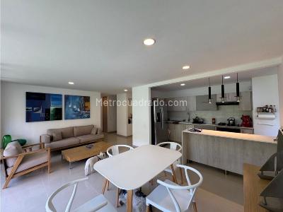 Apartamento de 3 alcobas en arriendo en La Calera, Medellín, 140 m² · foto 6 de 9