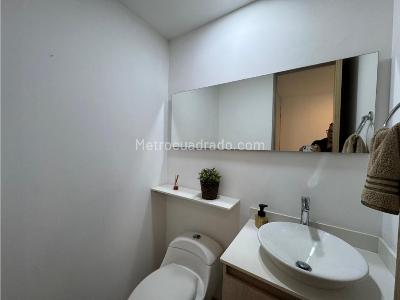 Apartamento de 3 alcobas en arriendo en La Calera, Medellín, 140 m² · foto 7 de 9
