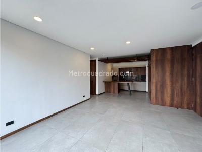 Apartamento de 2 alcobas en arriendo en El Poblado, Medellín, 98 m² · foto 4 de 19