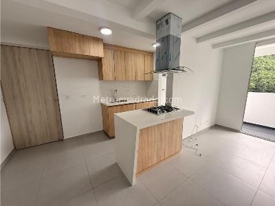 Apartamento de 3 alcobas en arriendo en Loma De San Jose, Sabaneta, 60 m² · foto 4 de 20