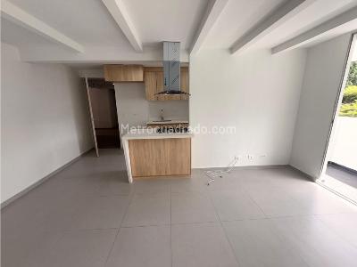 Apartamento de 3 alcobas en arriendo en Loma De San Jose, Sabaneta, 60 m² · foto 7 de 20