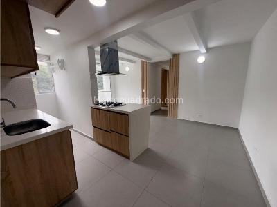 Apartamento de 3 alcobas en arriendo en Loma De San Jose, Sabaneta, 60 m² · foto 8 de 20