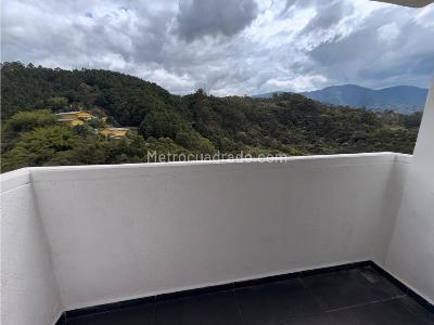 Apartamento de 3 alcobas en arriendo en Loma De San Jose, Sabaneta, 60 m² · foto 9 de 20