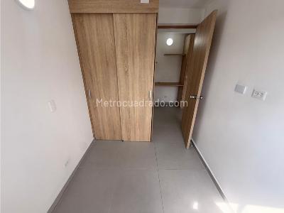Apartamento de 3 alcobas en arriendo en Loma De San Jose, Sabaneta, 60 m² · foto 11 de 20