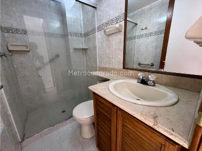 Apartamento en venta en Laureles, Medellín · foto 7 de 17
