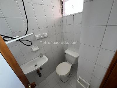 Apartamento en venta en Laureles, Medellín · foto 9 de 17