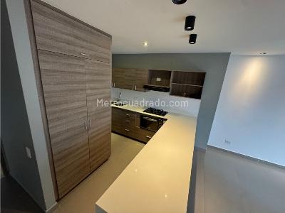 Apartamento en venta en Loma Del Escobero, Envigado · foto 14 de 20