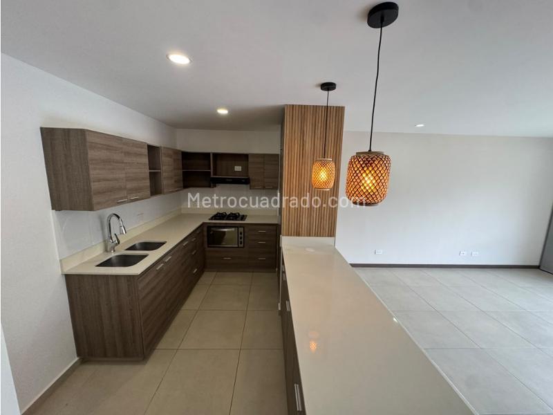 Apartamento en Arriendo, Loma Del Escobero, Envigado