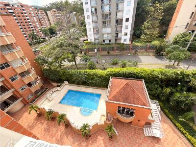 Apartaestudio en arriendo en La Almeria, Medellín, 45 m² · foto 11 de 12