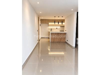 Apartamento en arriendo en Ciudad Del Rio, Medellín · foto 2 de 15