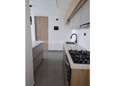 Apartamento en arriendo en Ciudad Del Rio, Medellín · foto 4 de 15