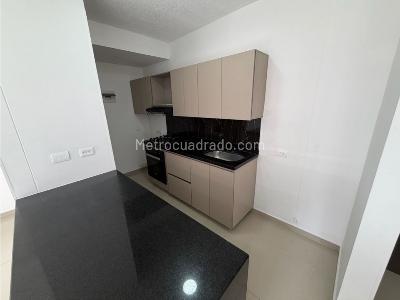 Apartamento de 3 alcobas en arriendo en San German, Medellín, 90 m² · foto 2 de 16