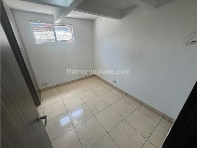 Apartamento en arriendo en La America, Medellín · foto 7 de 10