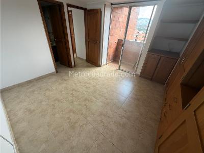 Apartamento en arriendo en Los Colores, Medellín · foto 12 de 16
