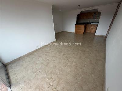 Apartamento en arriendo en Los Colores, Medellín · foto 2 de 16