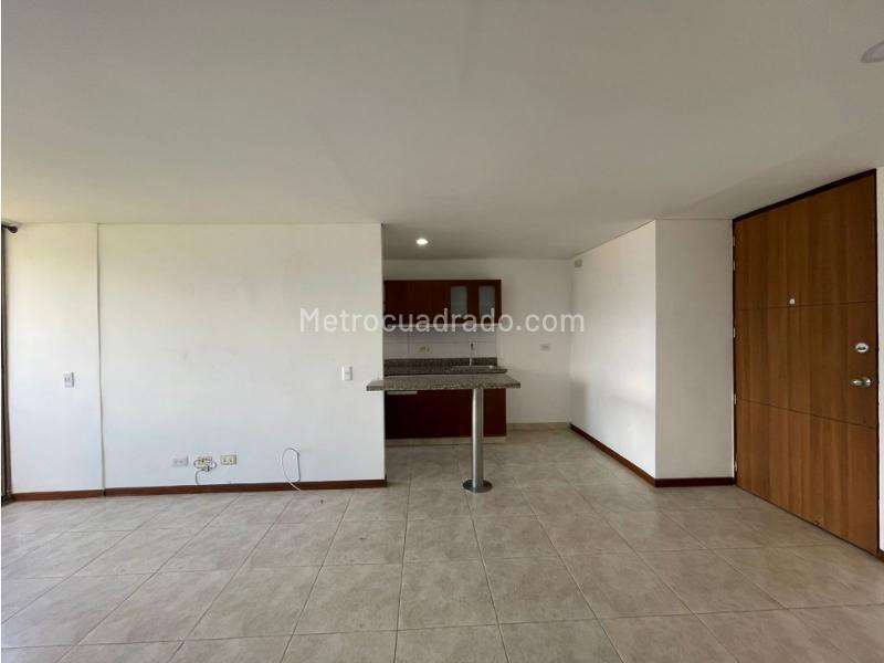 3BR Apartment with Parking in La Ferreria, La Estrella - 3