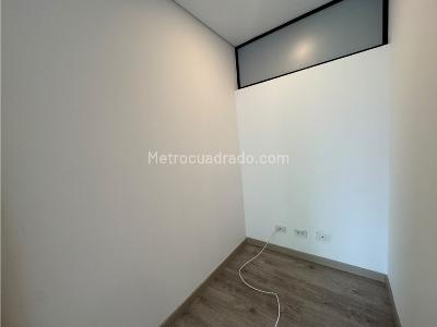 Apartamento de 1 alcoba en arriendo en Altos Del Poblado, Medellín, 104 m² · foto 11 de 17
