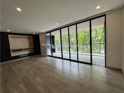 Apartamento de 1 alcoba en arriendo en Altos Del Poblado, Medellín, 104 m² · foto 3 de 17